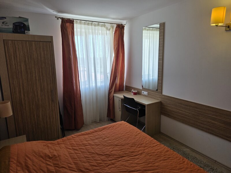 Vitan Barzesti 7D, chiar in complex Rin Grand Hotel,