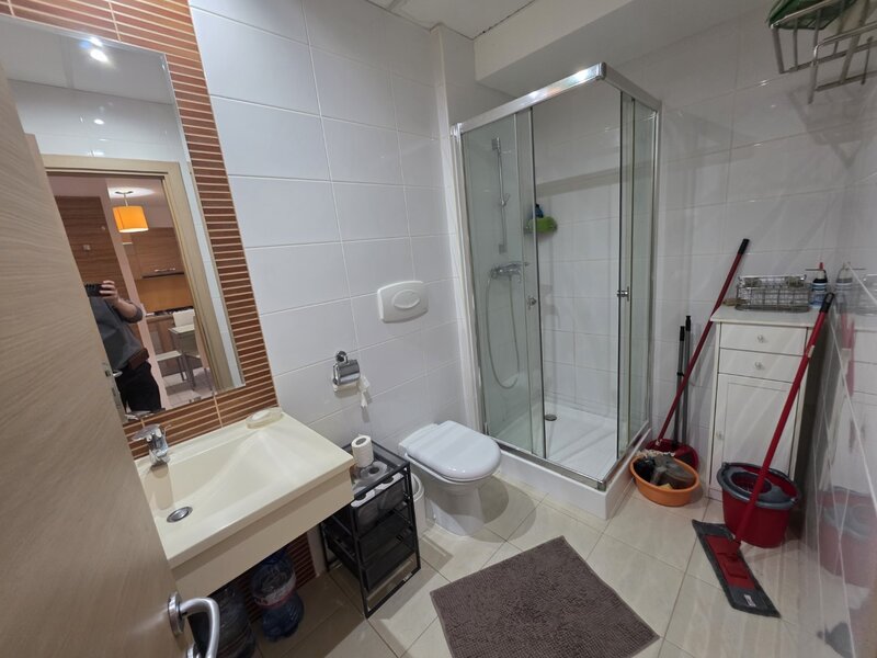 Vitan Barzesti 7D, chiar in complex Rin Grand Hotel,