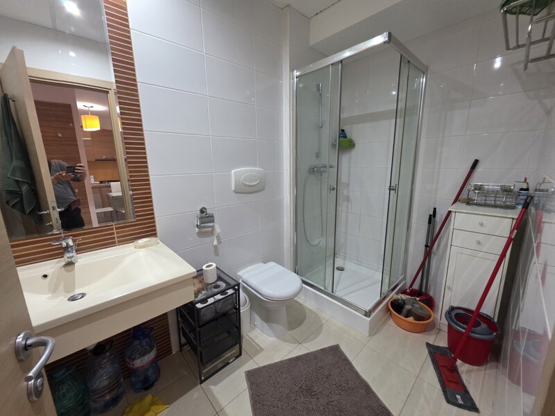 Vitan Barzesti 7D, chiar in complex Rin Grand Hotel,