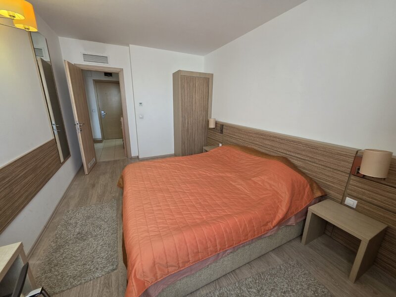 Vitan Barzesti 7D, chiar in complex Rin Grand Hotel,